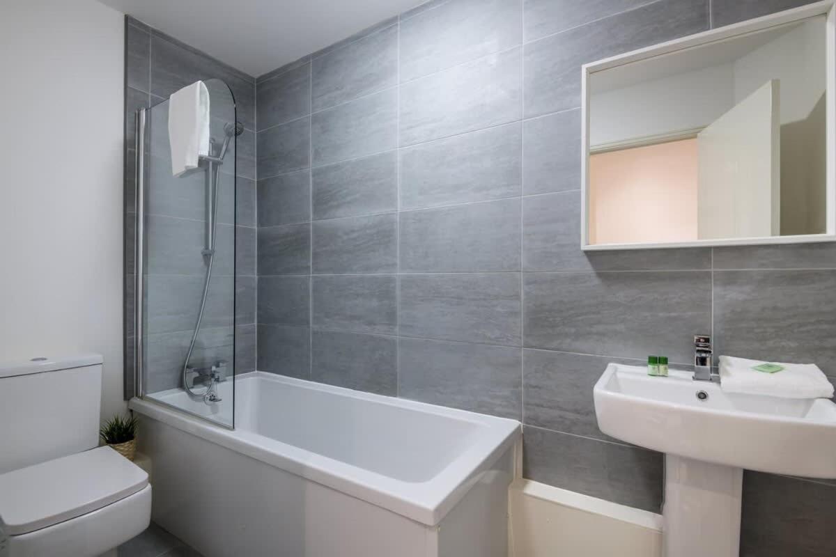 Fabulous Quayside Apartment With Free Parking ลิเวอร์พูล ภายนอก รูปภาพ